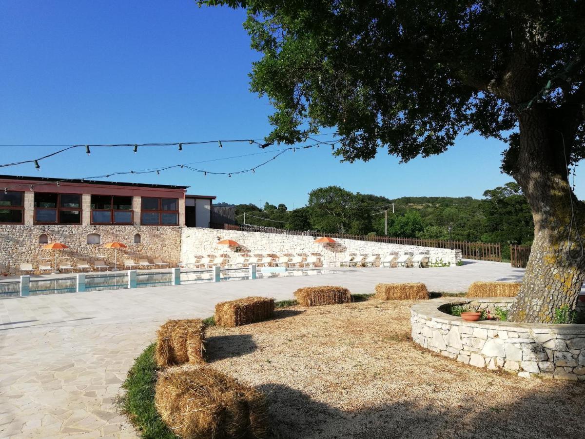 Trulli Panoramici Acomodação com café da manhã Alberobello Exterior foto